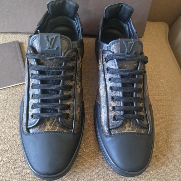 Louis Vuitton Men's Black and Brown Monogram Sneakers Size 7.5/US 8.5